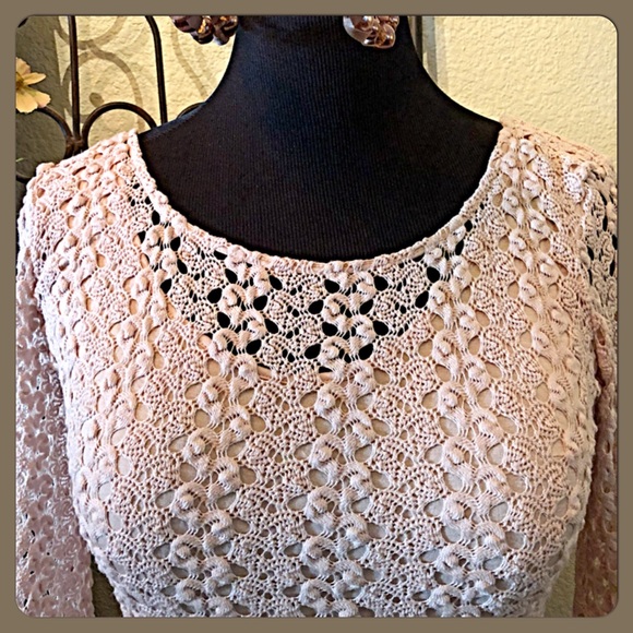 ✨HP✨Free People Crochet Top w/Flared Long Sleeves✨ - Picture 4 of 6